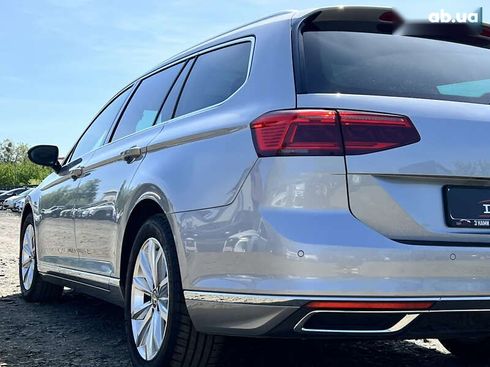 Volkswagen Passat 2022 - фото 12