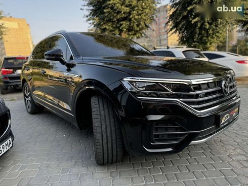Volkswagen Touareg 2019 - фото 7