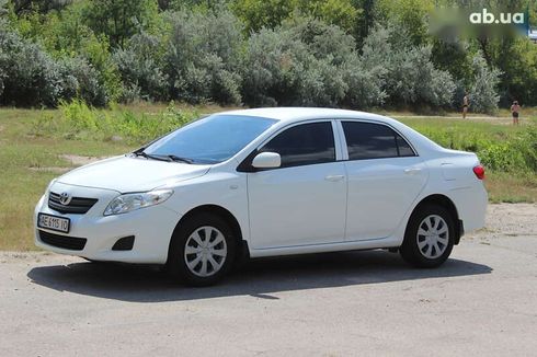 Toyota Corolla 2009 - фото 2