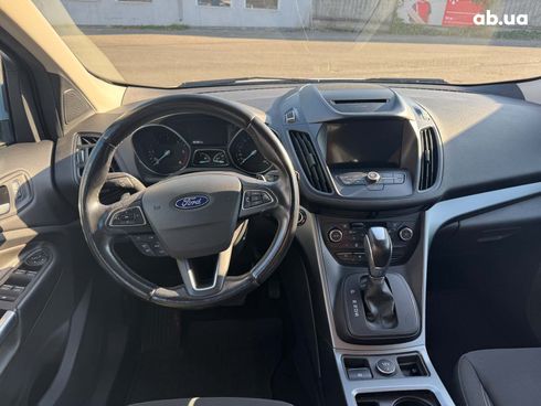 Ford Kuga 2017 белый - фото 13