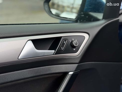 Volkswagen e-Golf 2015 синий - фото 22