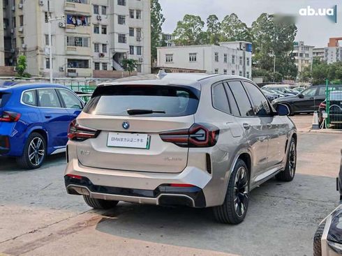 BMW iX3 2023 - фото 2