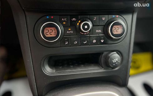 Nissan Qashqai 2011 - фото 18