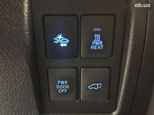 Toyota Land Cruiser 2020 - фото 26