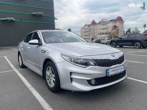 Kia K5 2017 - фото 3