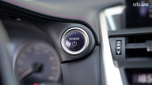 Lexus NX 2016 - фото 29