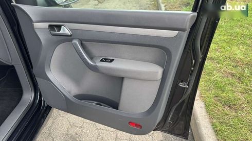 Volkswagen Touran 2013 - фото 28