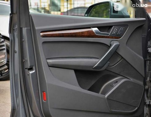 Audi Q5 2019 - фото 17
