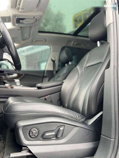 Audi Q7 2017 - фото 17