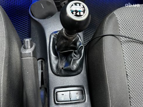 Kia Sportage 2008 серый - фото 16