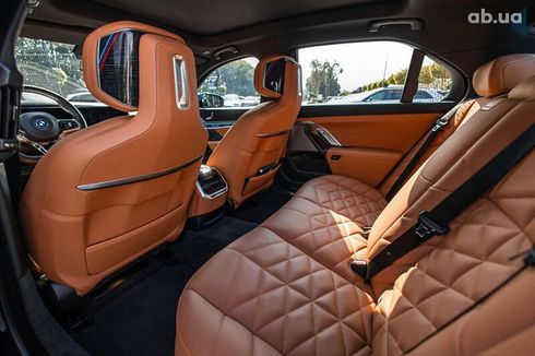 BMW i7 2024 - фото 12
