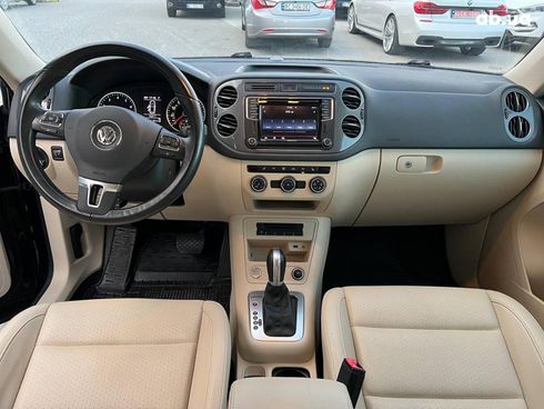 Volkswagen Tiguan 2016 синий - фото 38