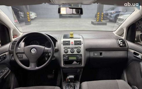 Volkswagen Touran 2008 - фото 11