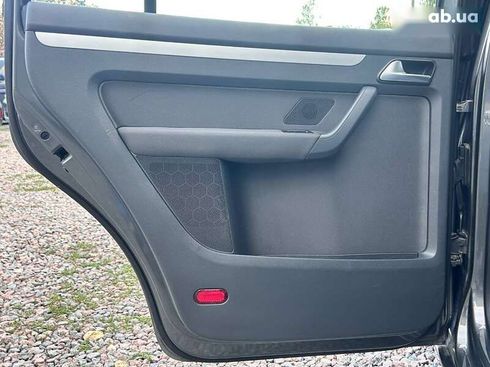 Volkswagen Touran 2015 - фото 24