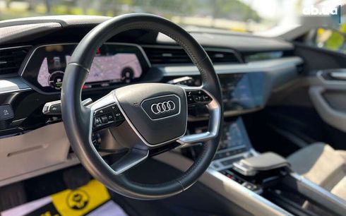 Audi E-Tron 2021 - фото 19