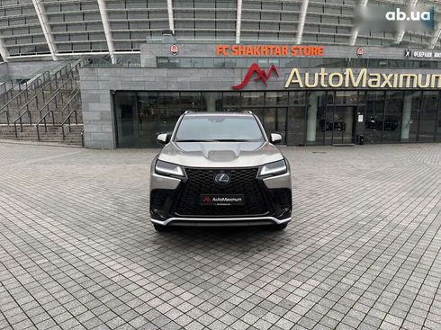 Lexus LX 2022 - фото 2