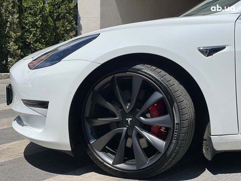 Tesla Model 3 2020 белый - фото 3