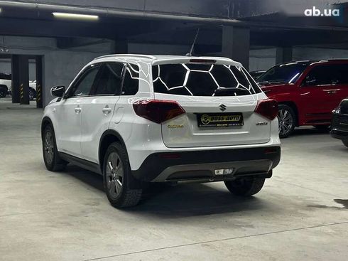 Suzuki Vitara 2020 - фото 4