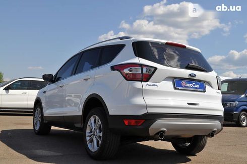 Ford Kuga 2019 - фото 16