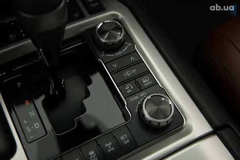 Toyota Land Cruiser 2016 - фото 19