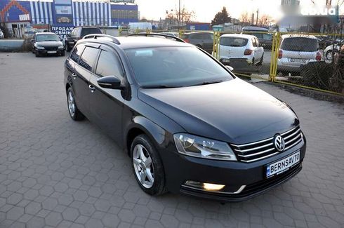 Volkswagen Passat 2010 - фото 13