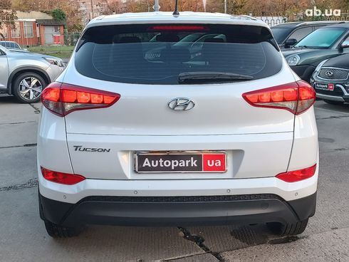 Hyundai Tucson 2017 белый - фото 9