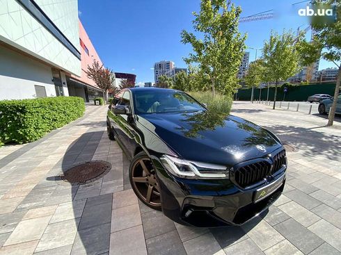 BMW 5 серия 2017 - фото 19