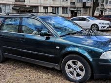 Продаж вживаних Volkswagen Passat 2001 року в Умані - купити на Автобазарі