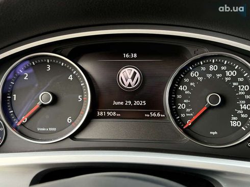Volkswagen Touareg 2014 - фото 19