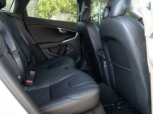 Volvo V40 2017 - фото 21