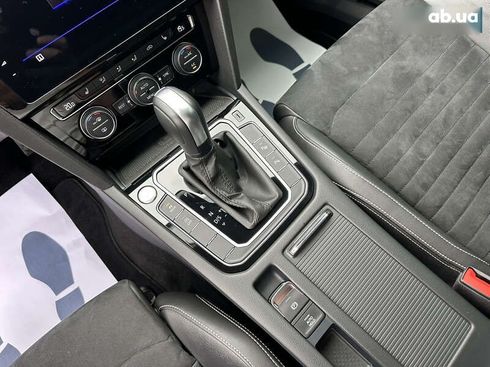 Volkswagen Passat 2020 - фото 13