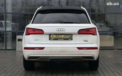 Audi Q5 2017 - фото 5