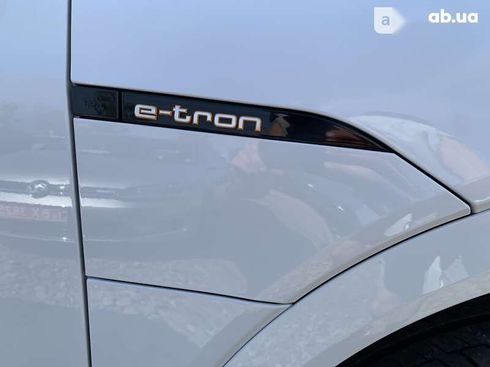 Audi E-Tron 2021 - фото 24