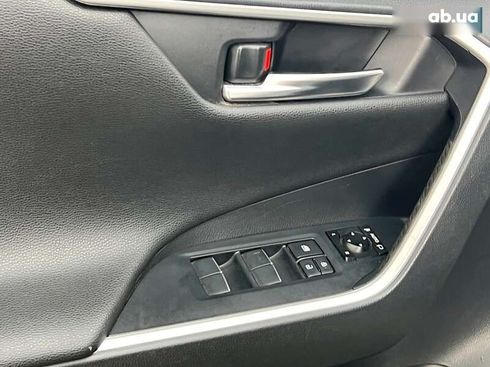 Toyota RAV4 2019 - фото 28