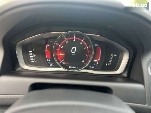 Volvo XC60 2016 - фото 10