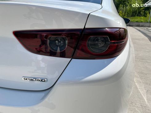 Mazda 3 2019 белый - фото 6