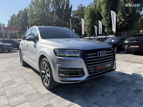 Audi Q7 2018 - фото 9