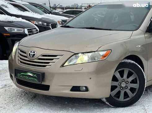 Toyota Camry 2007 - фото 2