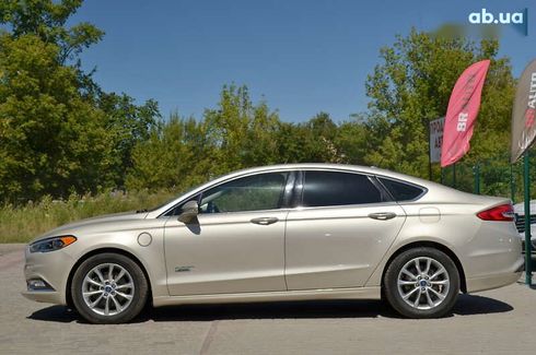 Ford Fusion 2017 - фото 11