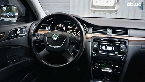 Skoda Superb 2012 - фото 25