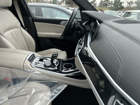 BMW X7 2021 - фото 18