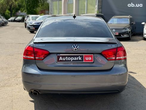 Volkswagen Passat 2015 серый - фото 6