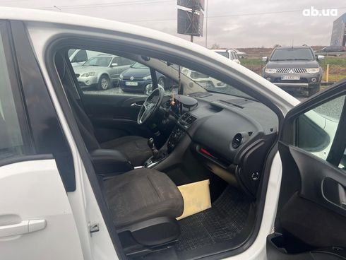 Opel Meriva 2013 белый - фото 13