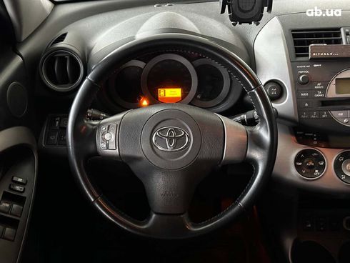 Toyota RAV4 2007 черный - фото 16