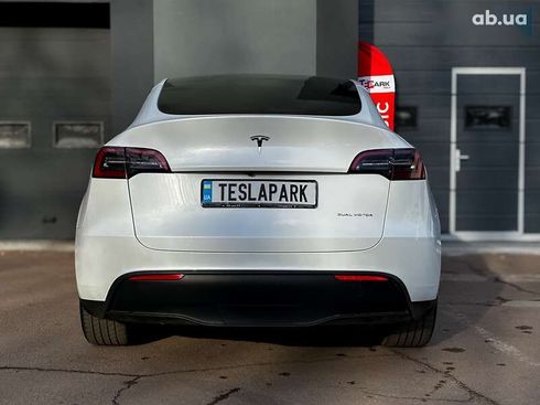 Tesla Model Y 2024 - фото 8