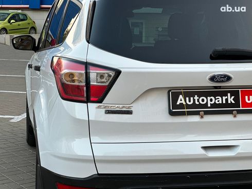 Ford Escape 2017 белый - фото 10