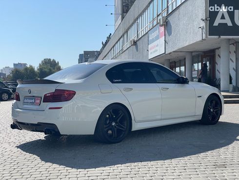 BMW 5 серия 2016 белый - фото 7