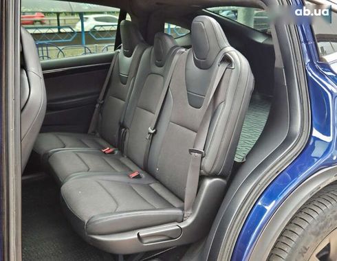 Tesla Model X 2017 - фото 12