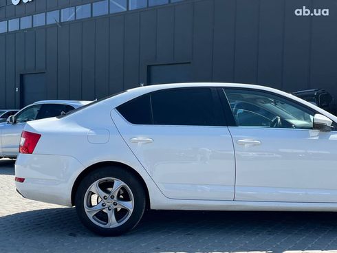 Skoda Octavia 2015 белый - фото 35