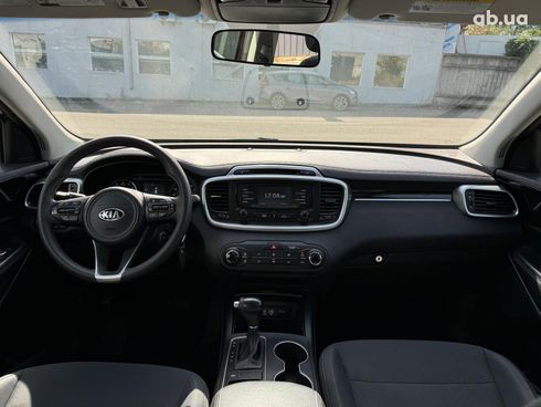 Kia Sorento 2015 красный - фото 16